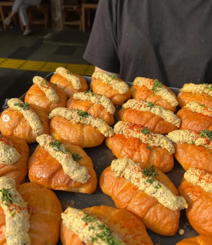 LITLLE SALT BREAD